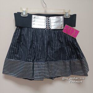 𝓒𝓪𝓷𝓭𝓲𝓮'𝓼 Juniors Striped Mini Skirt with Belt S ⚫